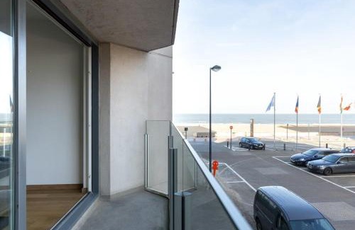 Het Zoute Apartment | Huswell - Modern apartment at the beach with parking