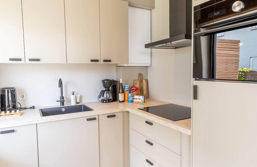 Cadzand-Bad Apartment | Huswell - Modern Apartment with Garden, Near Beach