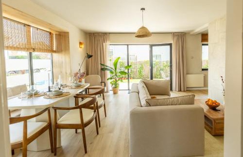 Cadzand-Bad Apartment | Huswell - Modern Apartment with Garden, Near Beach