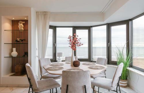 Mariakerke Apartment | Huswell - Stylish Apartment with Sea View