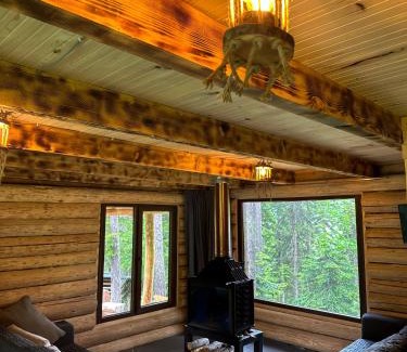 Bagvdanari Hotel | Hut In Hatsvali