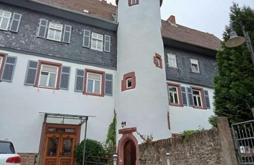 Bad Soden-Salmuenster Apartment | Huttenschloss