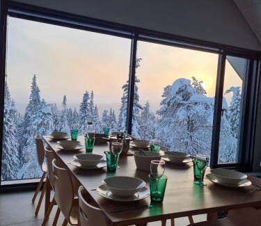 Syote House | Huvila Hukanhuippu