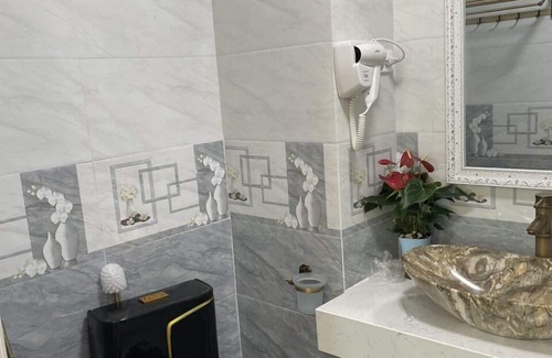 Dong Anh House | Huyen Anh Hotel