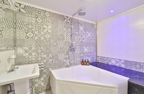 Buk-gu Hotel | hwamyeong sky hotel