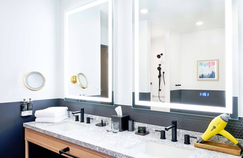 Downtown Denver Hotel | Hyatt Centric Downtown Denver