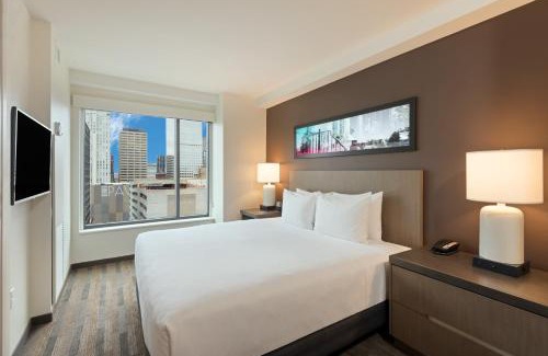 Downtown Denver Hotel | Hyatt House Denver/Downtown