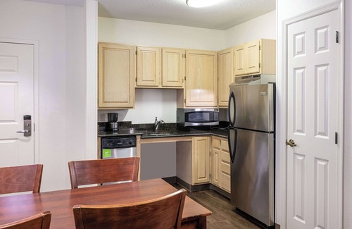 Herndon Hotel | Hyatt House Herndon/Reston