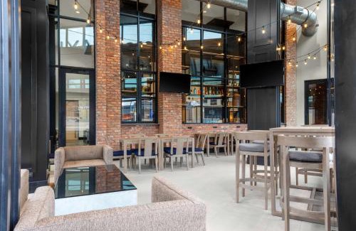 Sobro Hotel | Hyatt House Nashville Downtown-Convention Center