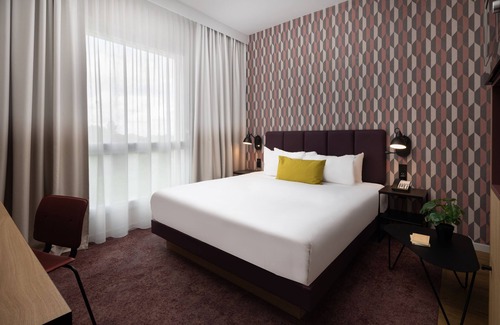 Roissy-en-France Hotel | Hyatt House Paris Charles de Gaulle Airport
