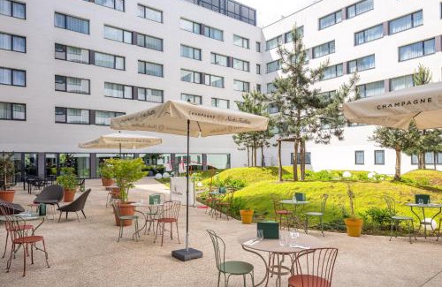 Roissy-en-France Hotel | Hyatt House Paris Charles de Gaulle Airport