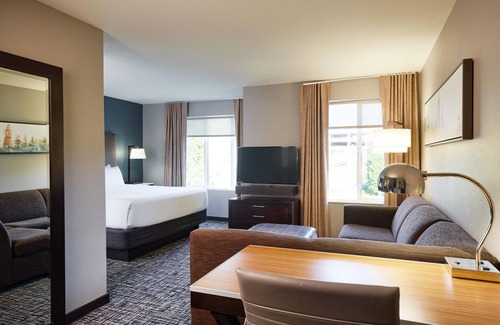 Lake Hills Hotel | Hyatt House Seattle/Bellevue