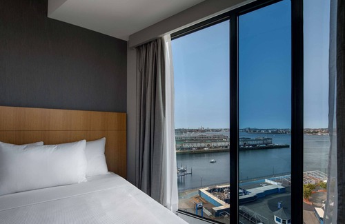 Seaport District Hotel | Hyatt Place Boston/Seaport District