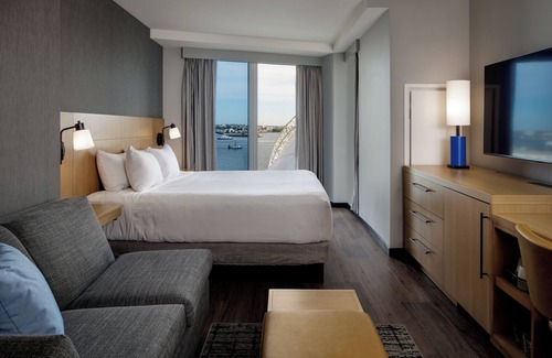 Seaport District Hotel | Hyatt Place Boston/Seaport District