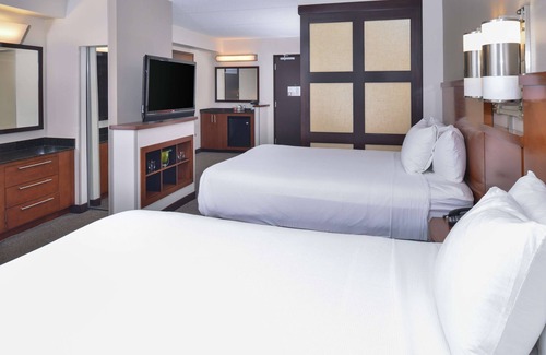 Herndon Hotel | Hyatt Place Herndon Dulles Airport East