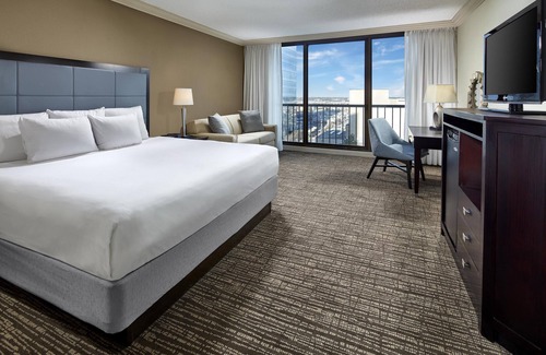 Deco District Hotel | Hyatt Regency Tulsa Downtown