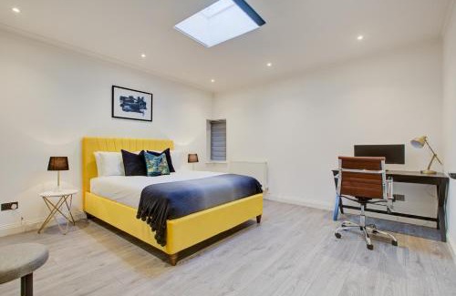 Town Apartment | Hybrid Resi - London, Fulham near Chelsea and Putney