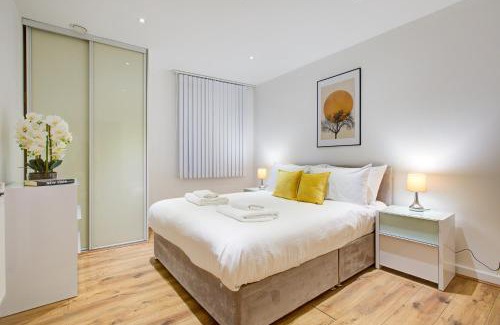Peninsula Apartment | Hybrid Resi - London, Greenwich near O2 Arena