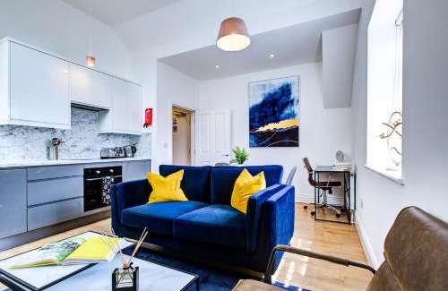Beverley Apartment | Hybrid Resi - London, New Malden near Richmond - Wimbledon