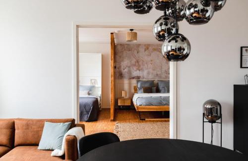 Kreuzberg Apartment | Hybrid Work-Play Retreat - 2BR, 1B central Kreuzberg