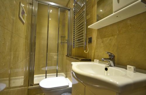 Bayswater Apartment | Hyde Park Apartments