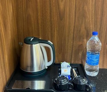 Thanjavur Hotel | Hyders Mahal & Hotel