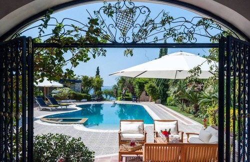 Pigadia Villa | Hydra Bay Resort - Villa Elandra