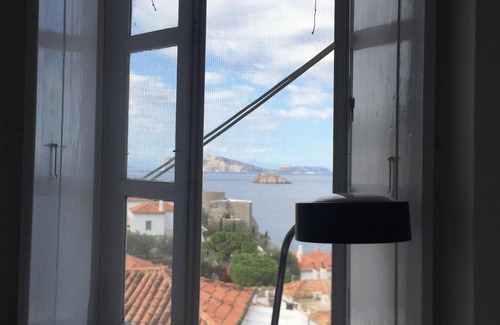 Hydra House | Hydra: house with spectacular view of the sea - For 3 persons, all conveniences