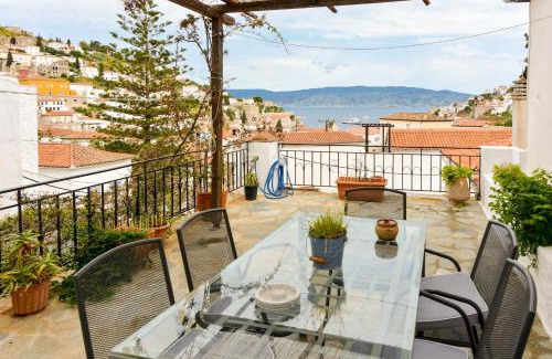 idhra House | Hydra town, Relaxing patio Panoramic sea view