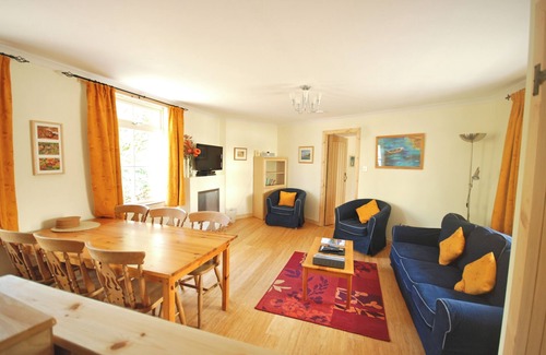 Taynuilt Cottage | Hydrangea Cottage, Detached 1750,s Stone Cottage, Fully Modernised