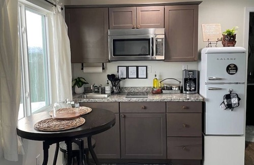 Palmer House | Hyer Mountain Vista-Chugiak Bungalow