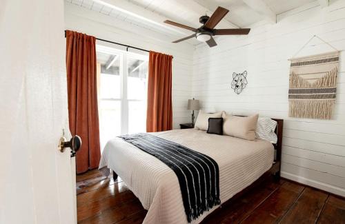 Cashes Valley House | Hygge Hollow Cabin on Fightingtown Creek in Blue Ridge, GA