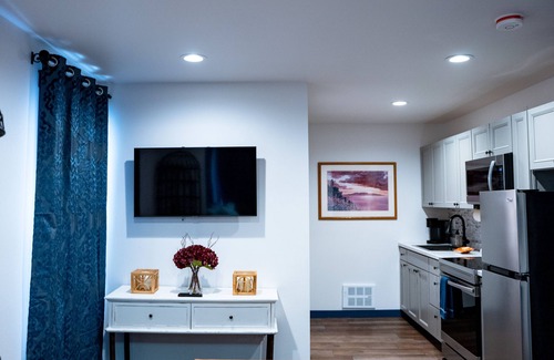 Palmer Hotel | Hyland Hotel