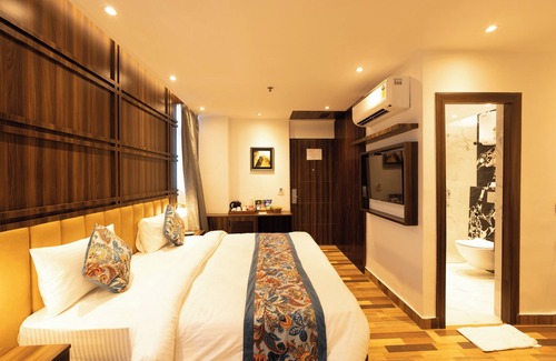 Sector 62 Hotel | Hyphen Business Hotel