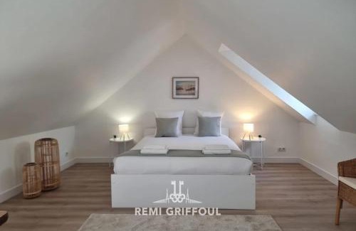 Enclos Apartment | Hypolite 5 Elegant Apartment 80 meters from Honfleur Port 2 guests