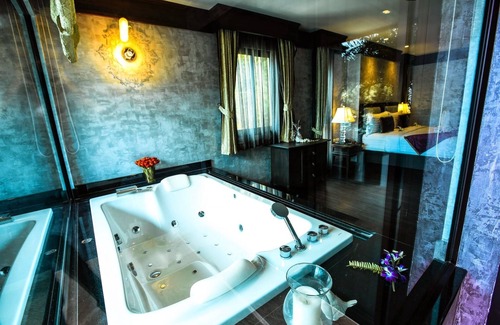 Cha-am Hotel | I Calm Resort