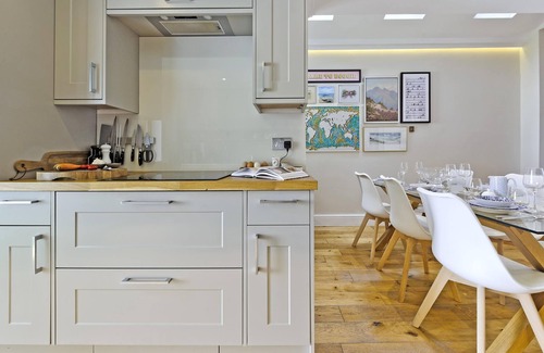Shaftesbury House | I Came To Boogie