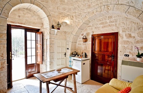 Martina Franca Apartment | I Cinque Trulli con Piscina e Parcheggio gratuito