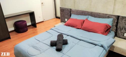 Shah Alam Apartment | i-City-Casa Joy - Wifi, Netflix - Movies, Parking, Sleeps 7 Pax