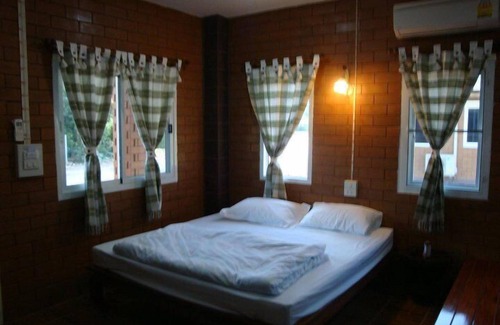 Nakhon Nayok Hotel | I Din Lake View Resort Nakhon Nayok