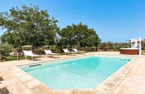 Casarano Villa | I FURNEDDHRI - Trullo "Noce"