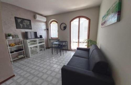 Peschiera del Garda Apartment | I Limoni Bilocale in residence con piscina