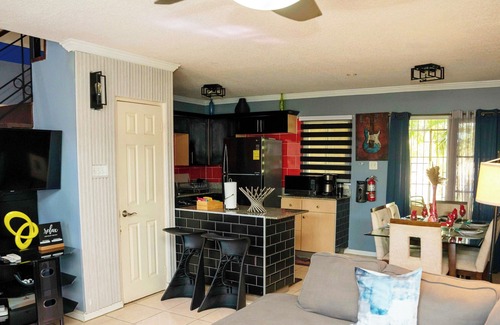 Caribbean Estates House | I Love The Oasis @ Portmore Country Club