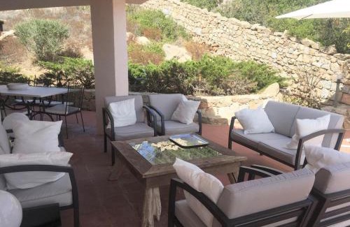 Villaggio Piras House | I Massi 2 La Maddalena Villa con terrazze nel Villaggio Piras
