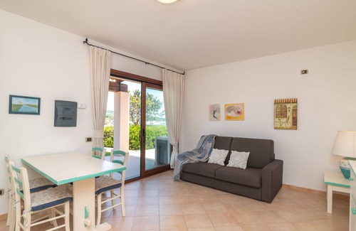 Porto Pozzo Apartment | I Mirti di Porto Pozzo (PPZ123) by Interhome