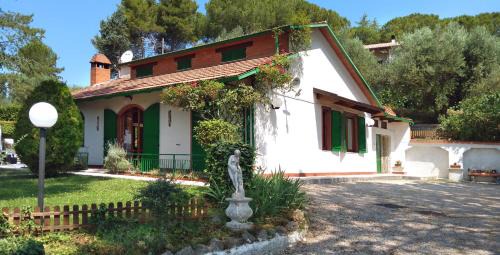 Collesanto House | I Pini House