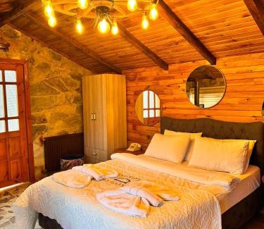 Macka Ski Chalet | İsgobya Dağ Evleri