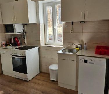 Split Apartment | I smile