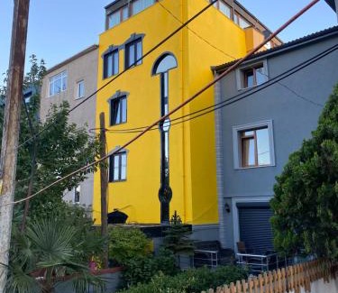 Sariyer House | İstanbul Boğaz’ında, bahçeli, 5 katlı Villa-500m2