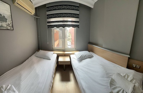 Kumkapi Hotel | İSTANBUL LALELİ